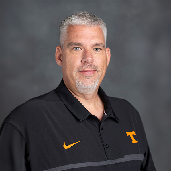 Mike Henderson Headshot